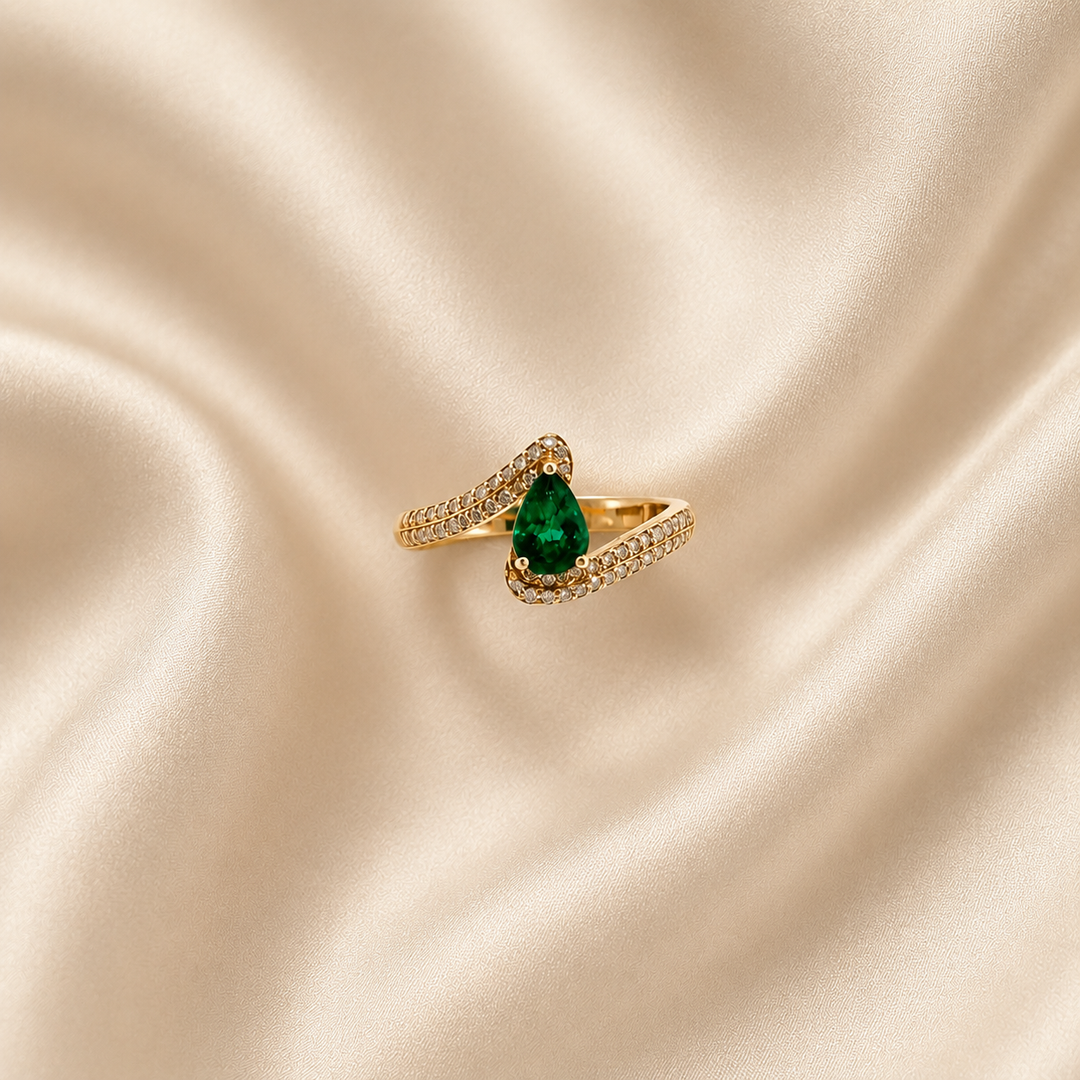 Verde Embrace Ring