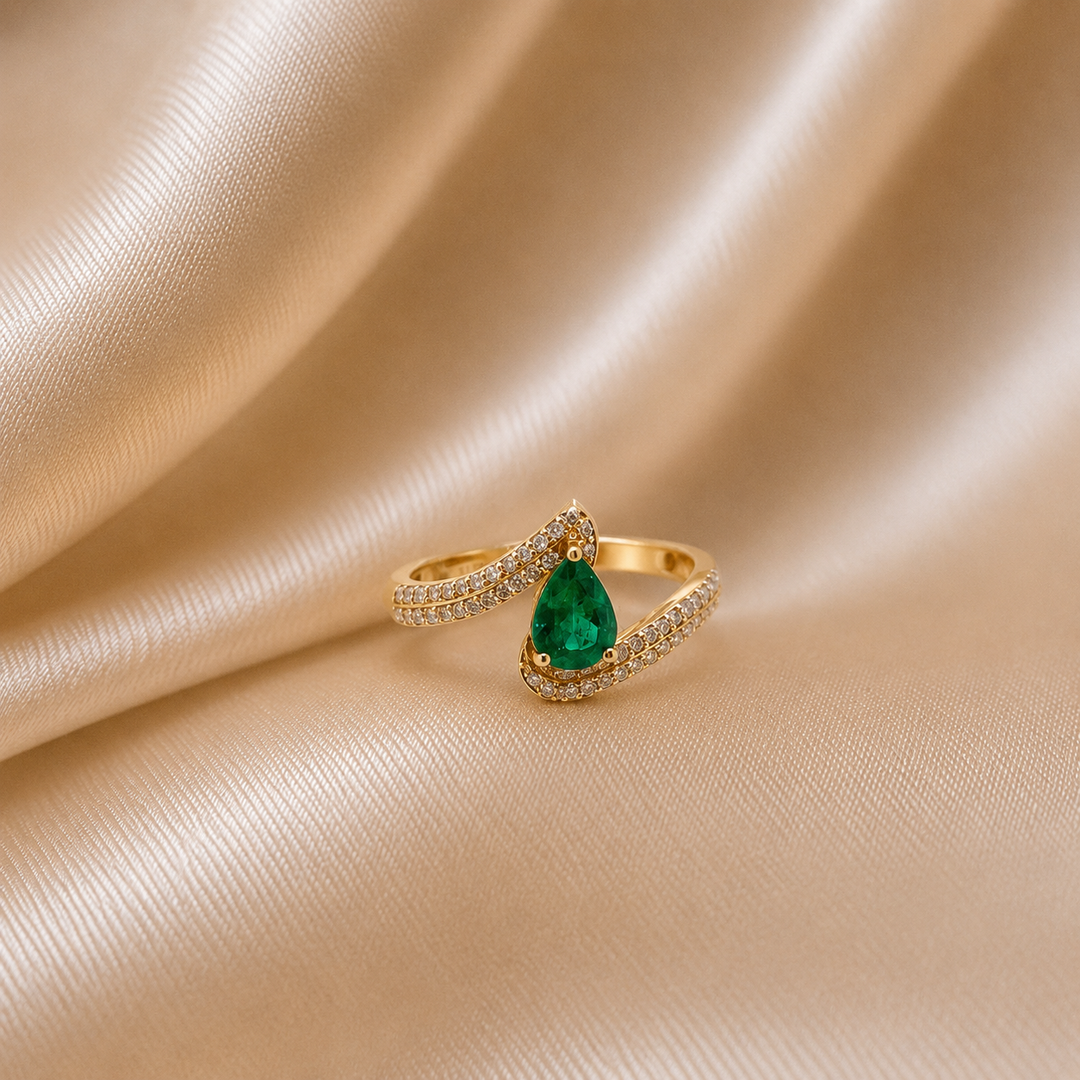 Emerald Twist Diamond Ring